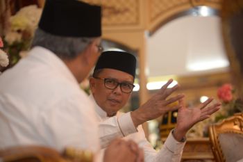 Gubernur Sulsel berharap ekonomi syariah tidak hanya fokus di perkotaan