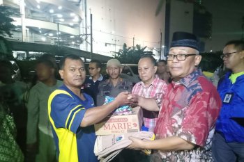 Pengungsi Kampung Bandan dapat bantuan makan sahur dan takjil