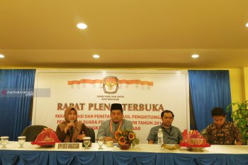 KPU Kota Makassar targetkan rekapitulasi rampung hari ini