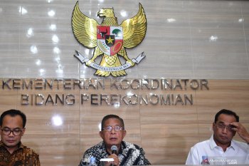 Akhirnya tarif batas atas tiket pesawat diturunkan 12-16 persen