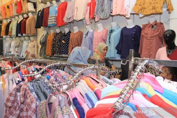 Penjualan pakaian meningkat