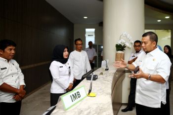 Pj Wali Kota tinjau pelayanan DPM PTSP Makassar