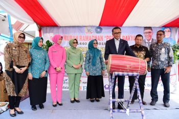 PJ Ketua PKK Makassar hadiri pasar murah Ramadhan 'Peduli Rakyat'