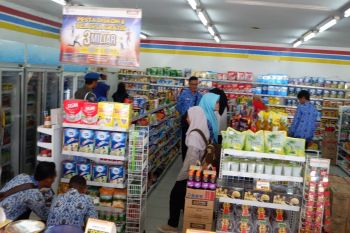 Pemkab Waykanan cek kondisi makanan
