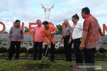 HUT ke-93 Wasian Tanam Pohon