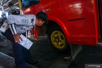 Periksa kelayakan bus angkutan Lebaran