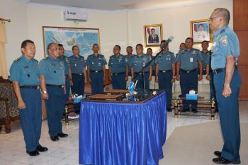 Danlantamal Manado mengukuhkan sejumlah jabatan strategis
