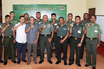 Danrem 173/PVB  ingatkan prajurit penerangan tidak gaptek informasi