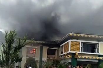 Saksi mata: Awal api membakar kantor Pemkab Pringsewu berasal dari AC