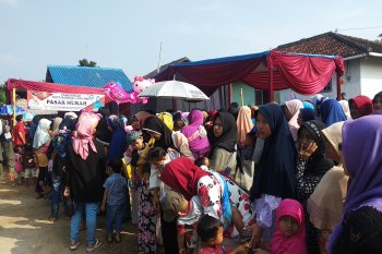 Wali Kota Bandarlampung pantau pasar murah