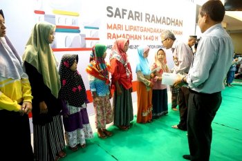 BNI bagikan bingkisan Ramadhan untuk masyarakat