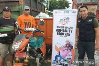 ACT bagikan Ifthar kepada dhuafa