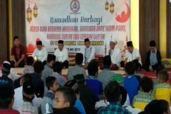 Dirut Semen Gresik semangati anak yatim piatu
