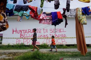 Tinggal 13 huntara yang sedang dibangun