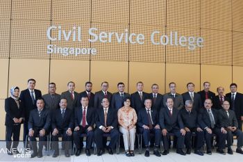 Kepala Bappeda Mentawaiikuti studi administrasi publik di Singapura