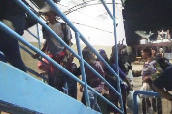 Tiket kapal menjelang lebaran mulai ada yang habis terjual