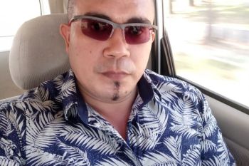 Prabowo sedang merawat massa pendukung