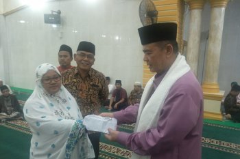 Bentuk empati, Pemprov Sumbar santuni keluarga anggota KPPS yang meninggal