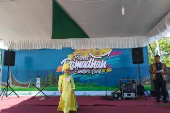 Sejumlah lomba Islami bertema pesona Ramadhan digelar di Masjid Raya Sumbar
