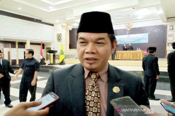 Pemkab sengaja tempatkan alumni praja di DPMD Bartim