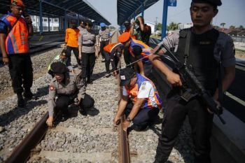 Pemeriksaan rel kereta api