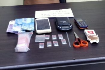 Pengedar "shabu-shabu" meronta dan menangis histeris saat ditangkap Polisi