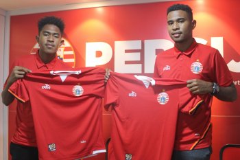 Liga 1 - Dua pemuda Papua Barat perkuat tim muda Persija