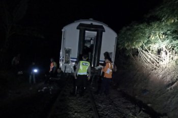 Kereta tujuan Solo-Bandung anjlok di Nagreg