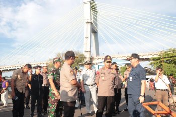 Kapolda Sulut cek situasi arus mudik di Pelabuhan Manado