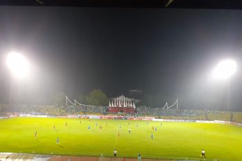 Semen Padang ditahan Persib Bandung 0-0 di babak pertama