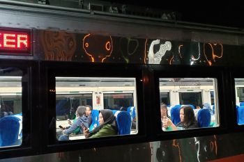 Penumpang KA Palembang-Lampung dapat takjil dan sahur gratis