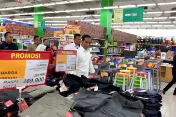 Jelang Ramadhan, Presiden dan Ibu Negara berbelanja di mall