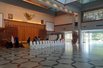 Jenazah Ibu Ani akan disemayamkan di Aula Riptaloka KBRI