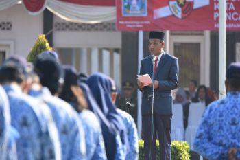ASN Sleman mengikuti upacara Hari Lahir Pancasila meskipun sedang libur