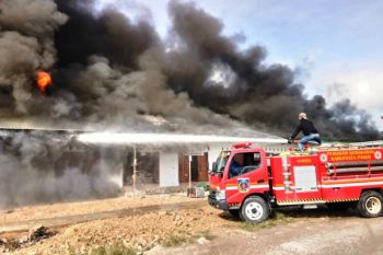 Polisi selidiki belasan kios yang terbakar di Awabutu Paniai