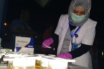 Antisipasi kecelakaan akibat narkoba, supir bus dites urine