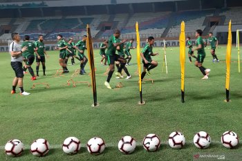 Timnas Indonesia tidak datang ke Yordania untuk kalah, kata Simon