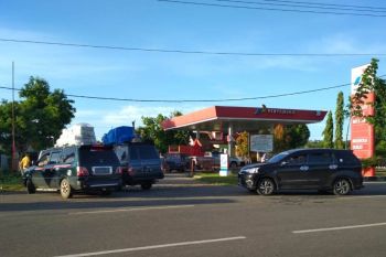 Pemudik kesal petugas SPBU dahulukan jeriken