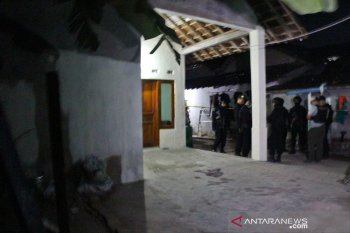 Rumah pelaku bom bunuh diri  digeledah Densus
