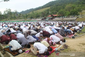 Khotib : Idul Fitri Kembali kepada fitrah