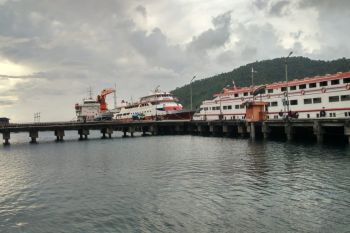Penumpang kapal laut Manado-Tahuna normal