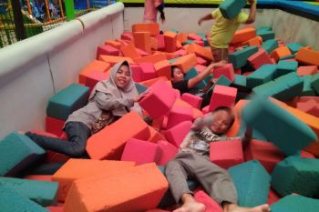 Wahana permainan di mal Makassar ramai dikunjungi H+1 Lebaran 1440 H