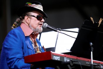 Musisi peraih Grammy Dr. John tutup usia
