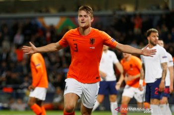 De Jong rayu De Ligt  hijrah ke Nou Camp