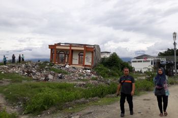 Warga ramai kunjungi lokasi eks-likuefaksi Petobo