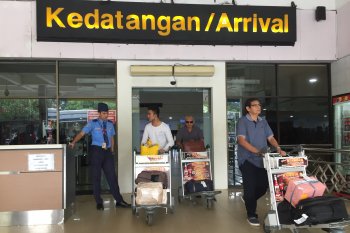 9.594 penumpang tiba di Halim pada H+1 Lebaran