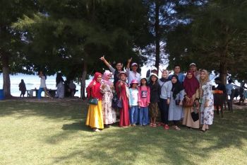 Ratusan ribu wisatawan kunjungi Pesisir Selatan dalam empat hari