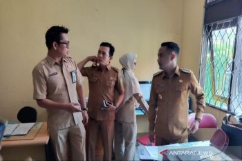 Wali Kota Palangka Raya pensiunkan pegawai tak produktif