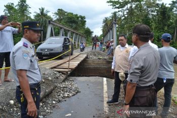 Warga Morowali: kapan kami keluar dari keterisolasian pascabanjir (vidio)