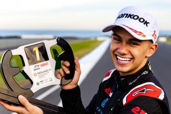 Luis Leeds, pebalap  berdarah Indonesia jadi sorotan dunia di Formula 4